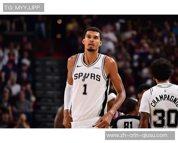 文班亚马未确定决赛是否首发!曩昔两战纽约:轰82分38板11助5帽 文班亚马未确定决赛是否首发!曩昔两战纽约:轰82分38板11助5帽